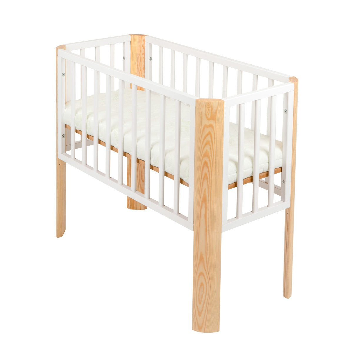 Babybett im skandinavischen Design mit Matratze