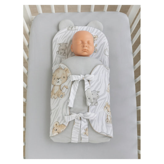 Babyhafen Pucktuch Safari – Einschlagdecke für Babys mit Tiermotiv in Grau und Beige, weich und atmungsaktiv aus Baumwolle