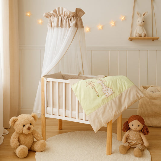 Babyhafen Beistellbett mit Giraffenmotiv und Himmel – höhenverstellbares Babybett in Beige