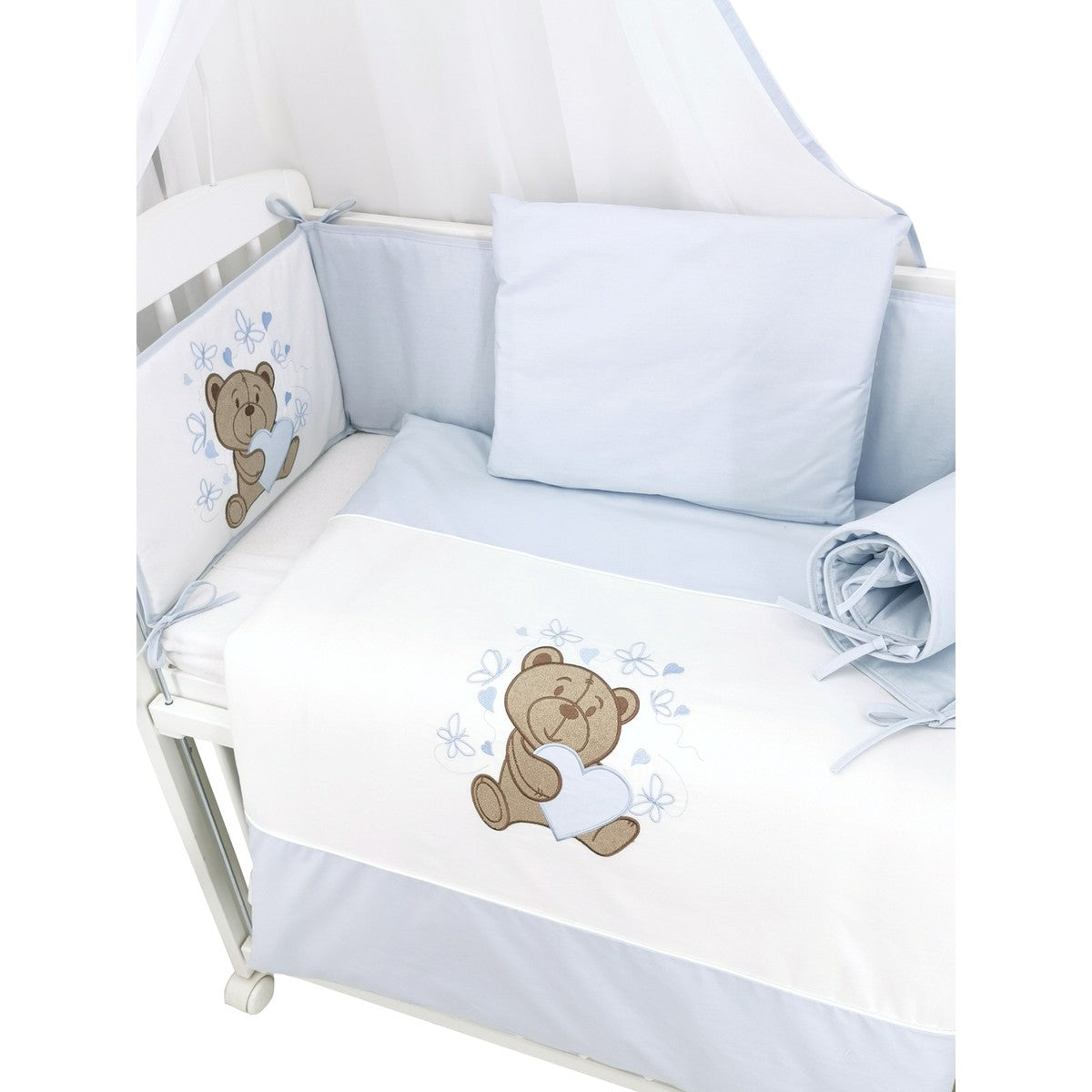 Babyhafen Babybett Knuddelbär Blau – Komplettset mit Nestchen, Decke und absenkbarem Seitengitter