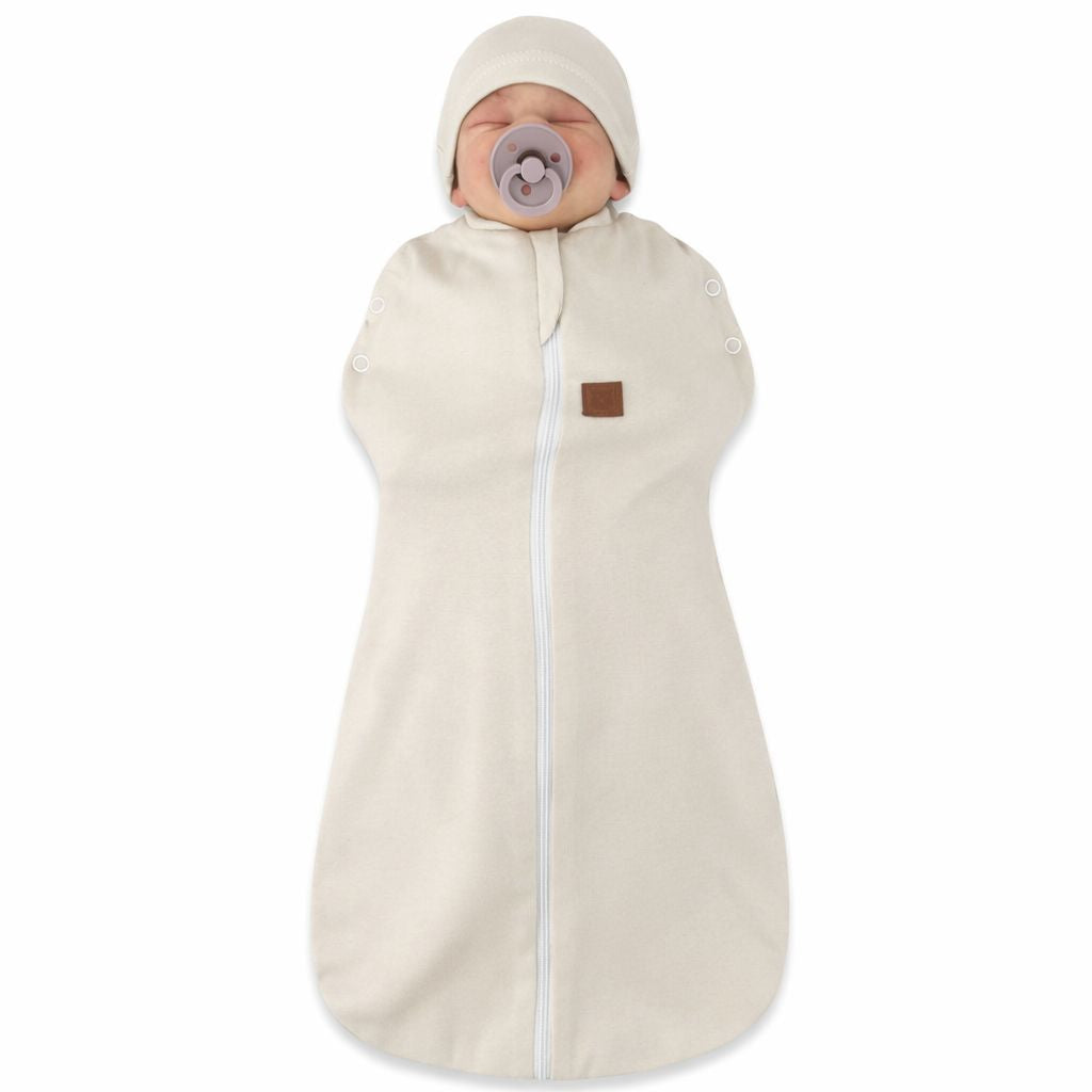 Beiger Baby Puckschlafsack mit Reißverschluss und Mütze aus Baumwolle