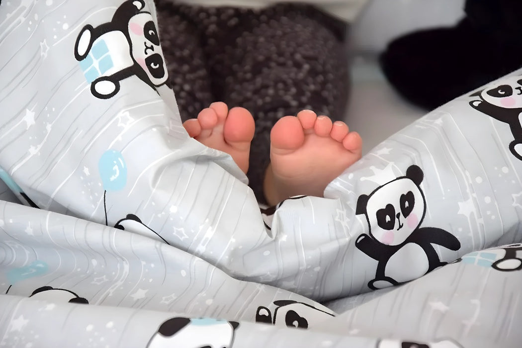 Baby Bettwäsche Set 4-tlg. – Panda-Motiv – Baumwolle mit Füllung - babyhafen.de 