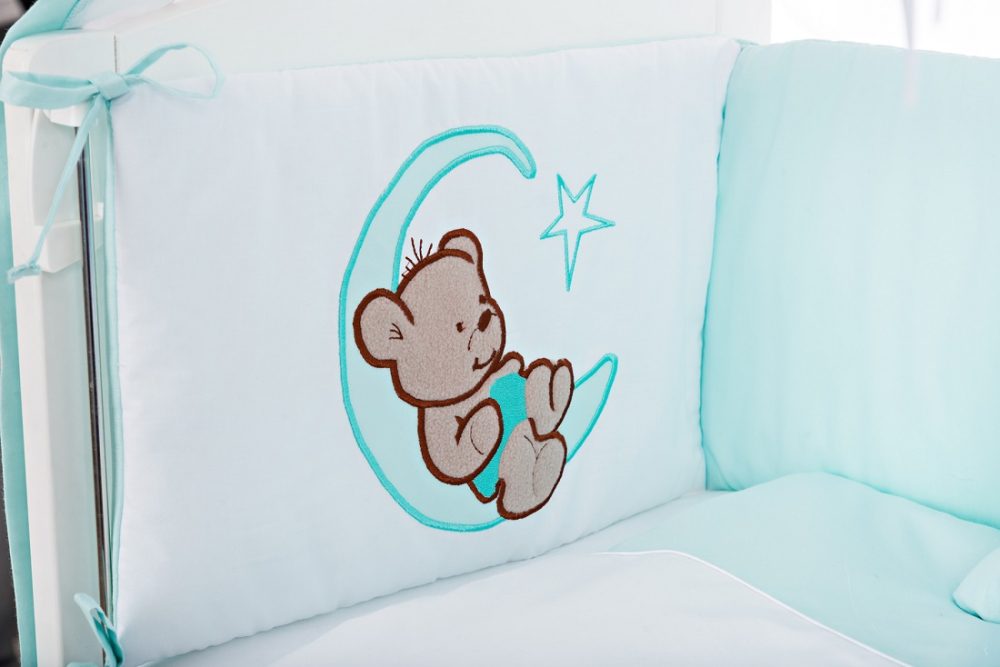 Mobiles Beistellbett mit Rollen komplett Krabbeldecke Teddy MINT - babyhafen.de 