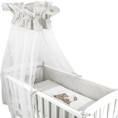 Beistellbett Komplettbett mit Teddy Bär und Schmetterlingen in Grau-Weiß, Babybett mit bestickter Bettwäsche – babyhafen.de