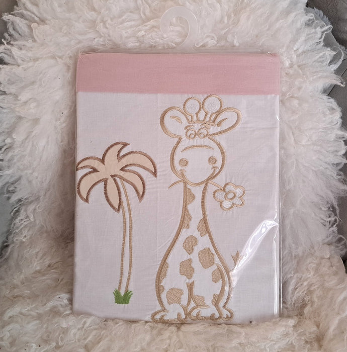 Besticktes Baby Bettwäsche-Set 120×90 Giraffe - babyhafen.de 