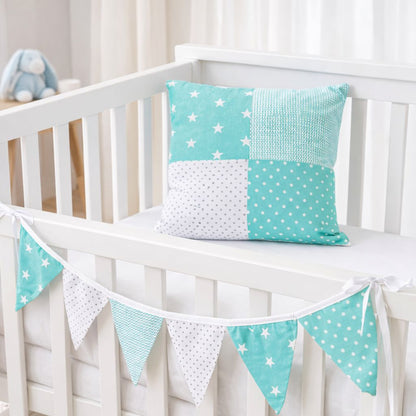 Hausbett Deko Kissen Patchwork mit Wimpelgirlande