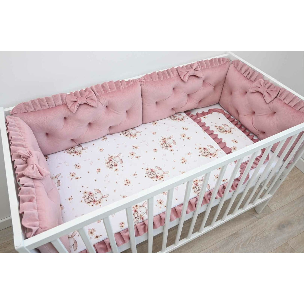 Stilvolles Babybett Set Rosa für Neugeborene und Babys