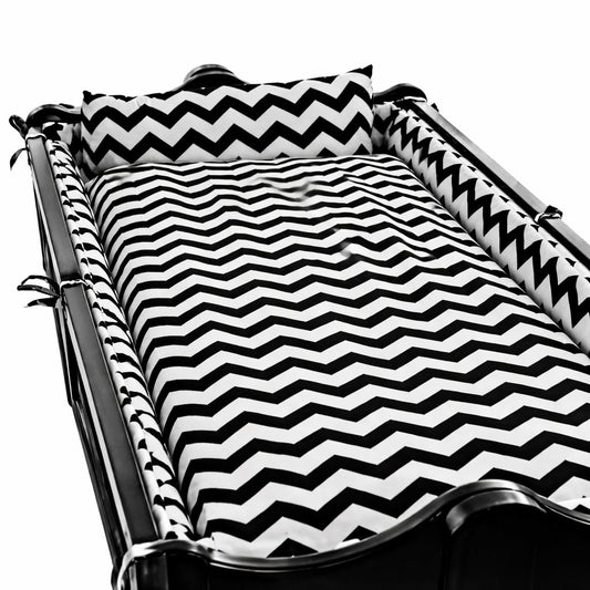 Wiegenset aus Baumwolle mit Nestchen, Kissen und Decke im Zickzack-Design