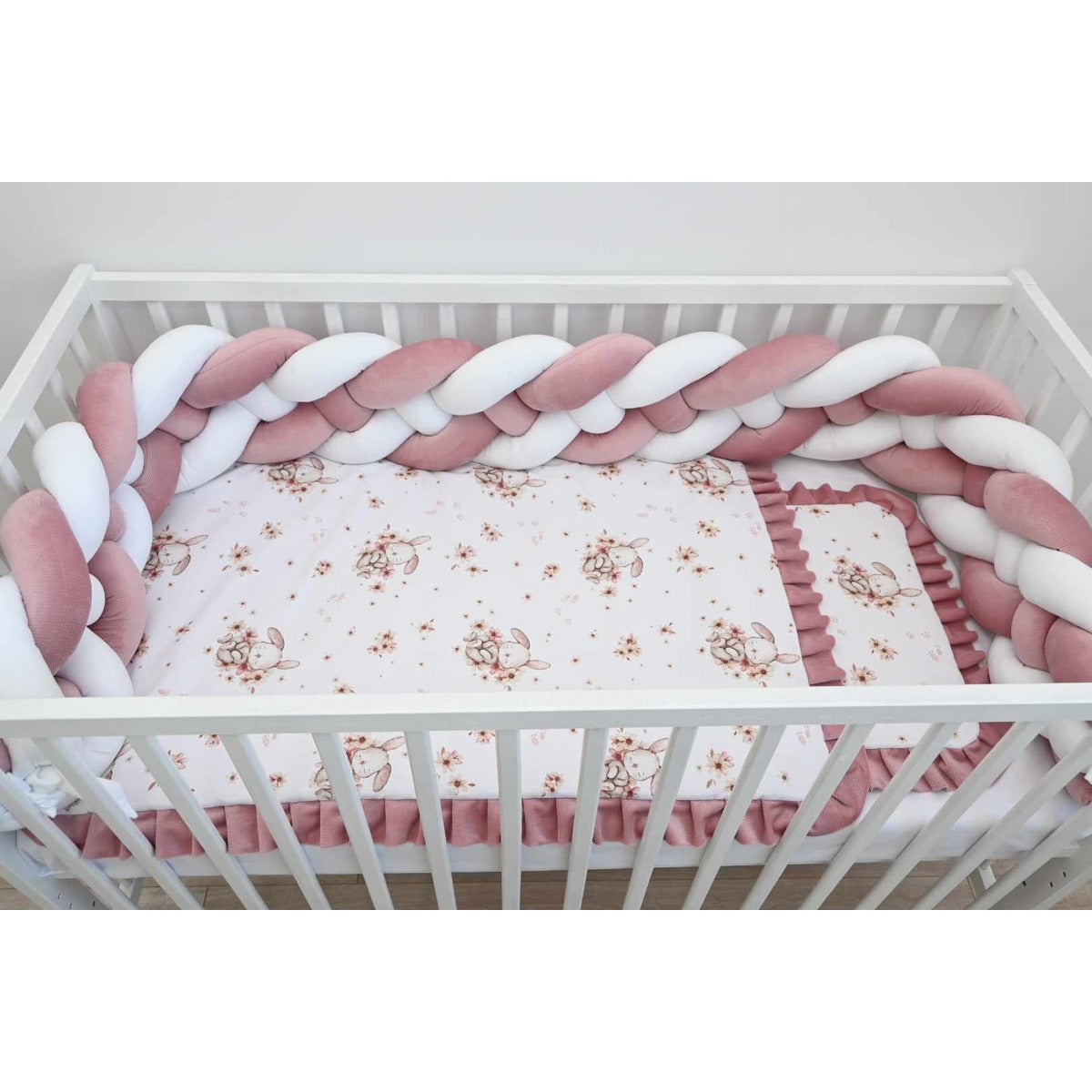 geflochtenen Samt Zopfschlange und hochwertigen Bettwäsche