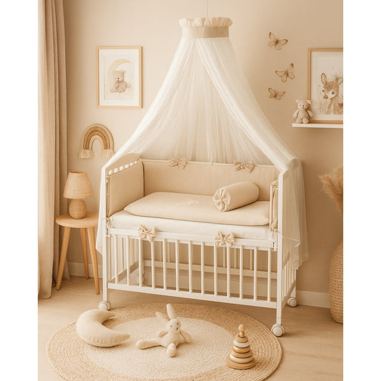 Babyhafen Beistellbett 90x40 Beige Komplettset Herzen mit Matratze und Himmel – gemütliches Babyzimmer