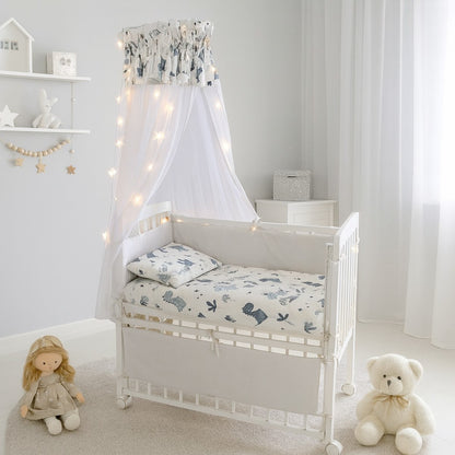 Babyhafen 3in1 Beistellbett mit Dino-Bettwäsche und Himmel – ideal fürs Jungenzimmer