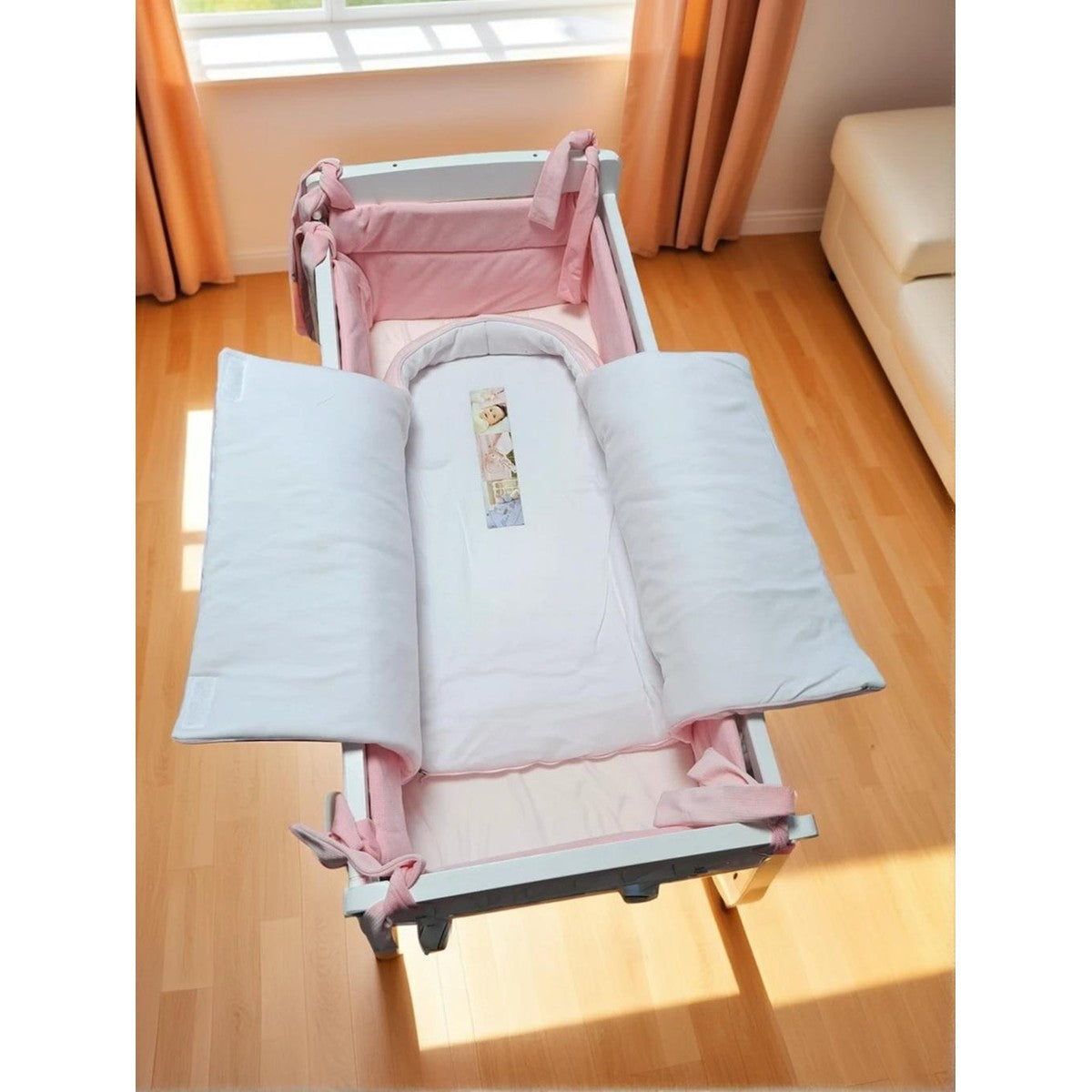 Beibett Beistellbett Baby weiß mit rosa Bio Baumwolle Nestchen & Matratze - babyhafen.de 