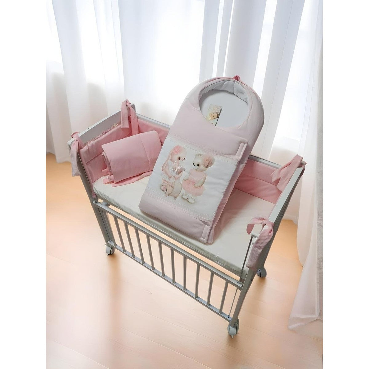 Beistellbett für Babys rosa mit Schlafsack-Set und Kissen