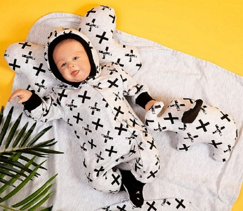 Baby Kapuzen-Sweatoverall mit Kissen - babyhafen.de 