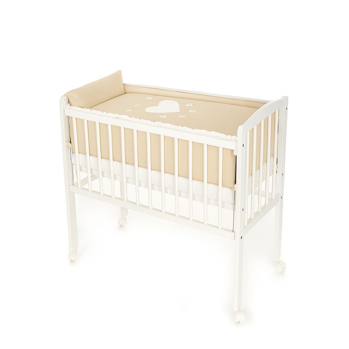 Babybett 90x40 cm Beige mit dekorativem Herzmotiv und weicher Ausstattung