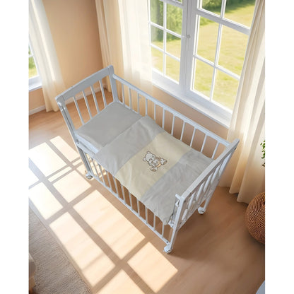 Beistellbett 40x90 weiß mit beiger Bettwäsche Set mit Bärenmotiv